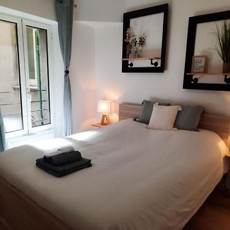 Beautiful Old Town Flat, Near The Beach Ница Екстериор снимка
