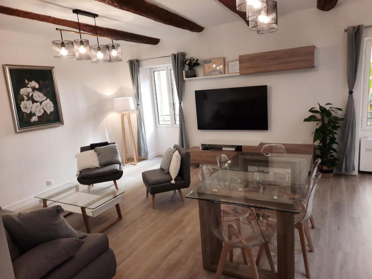 Beautiful Old Town Flat, Near The Beach Ница Екстериор снимка