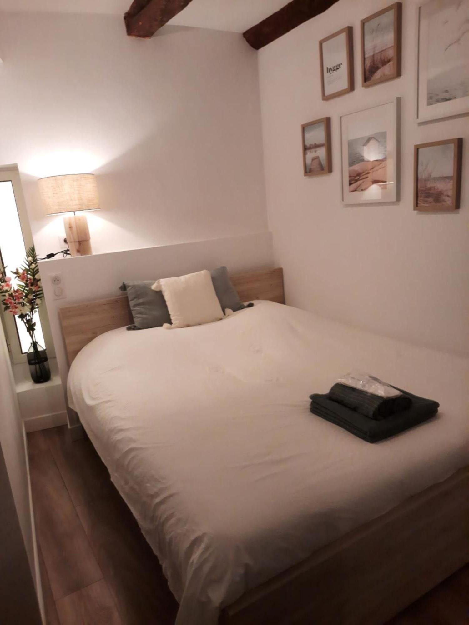 Beautiful Old Town Flat, Near The Beach Ница Екстериор снимка