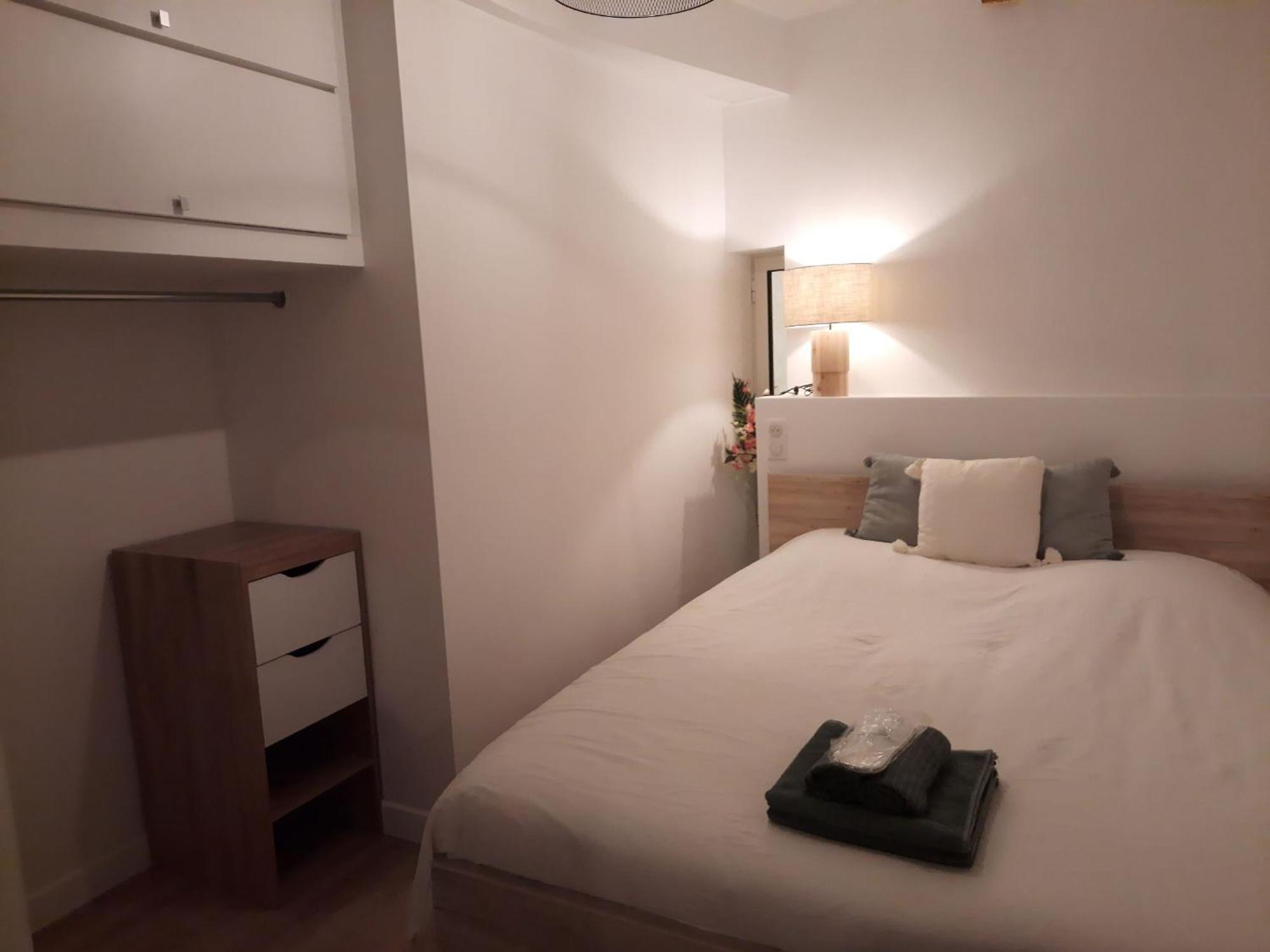 Beautiful Old Town Flat, Near The Beach Ница Екстериор снимка